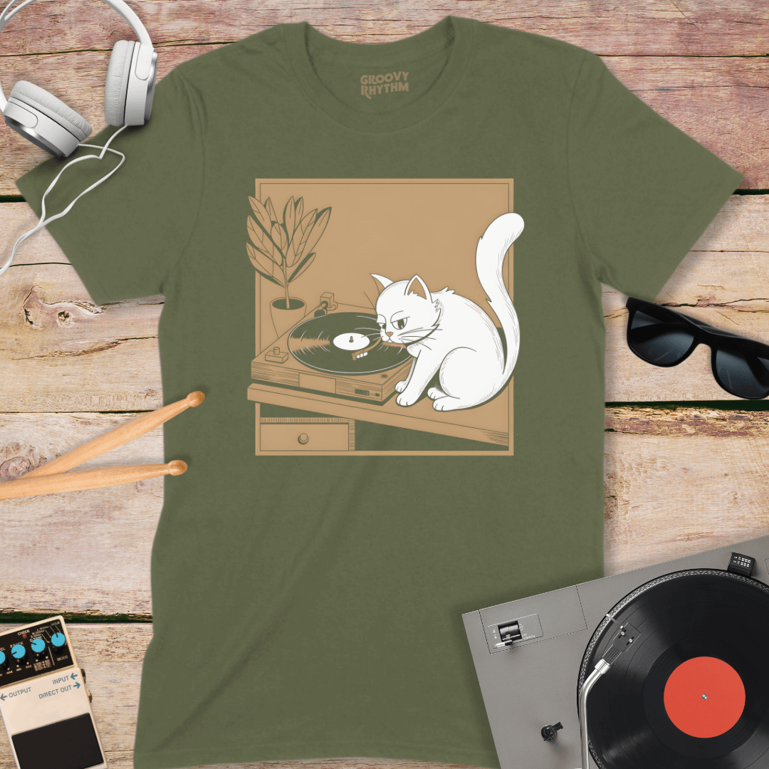 Kitty Loves Music Tee