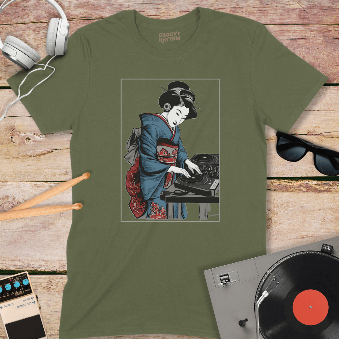 Geisha is a DJ T-Shirt